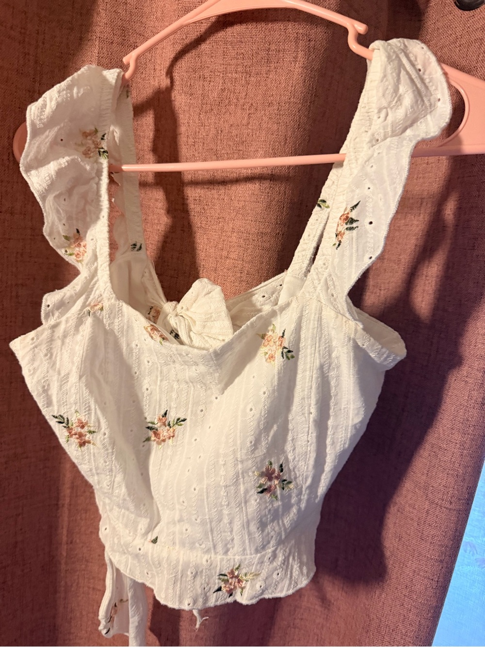 iris White Eyelet Floral Tie-Back Camisole